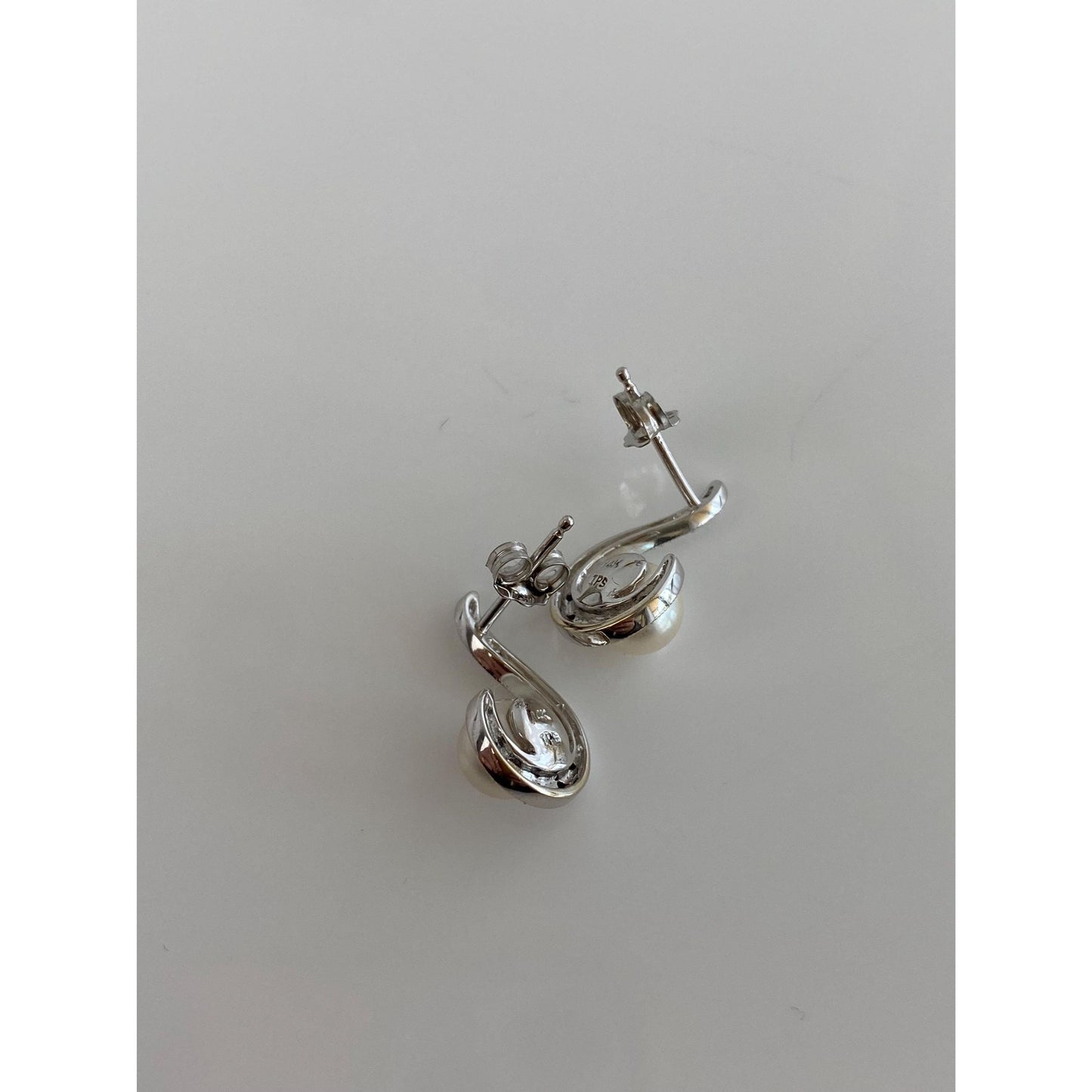 Vintage Solid 14k White Gold Diamond & Pearl Drop Earrings