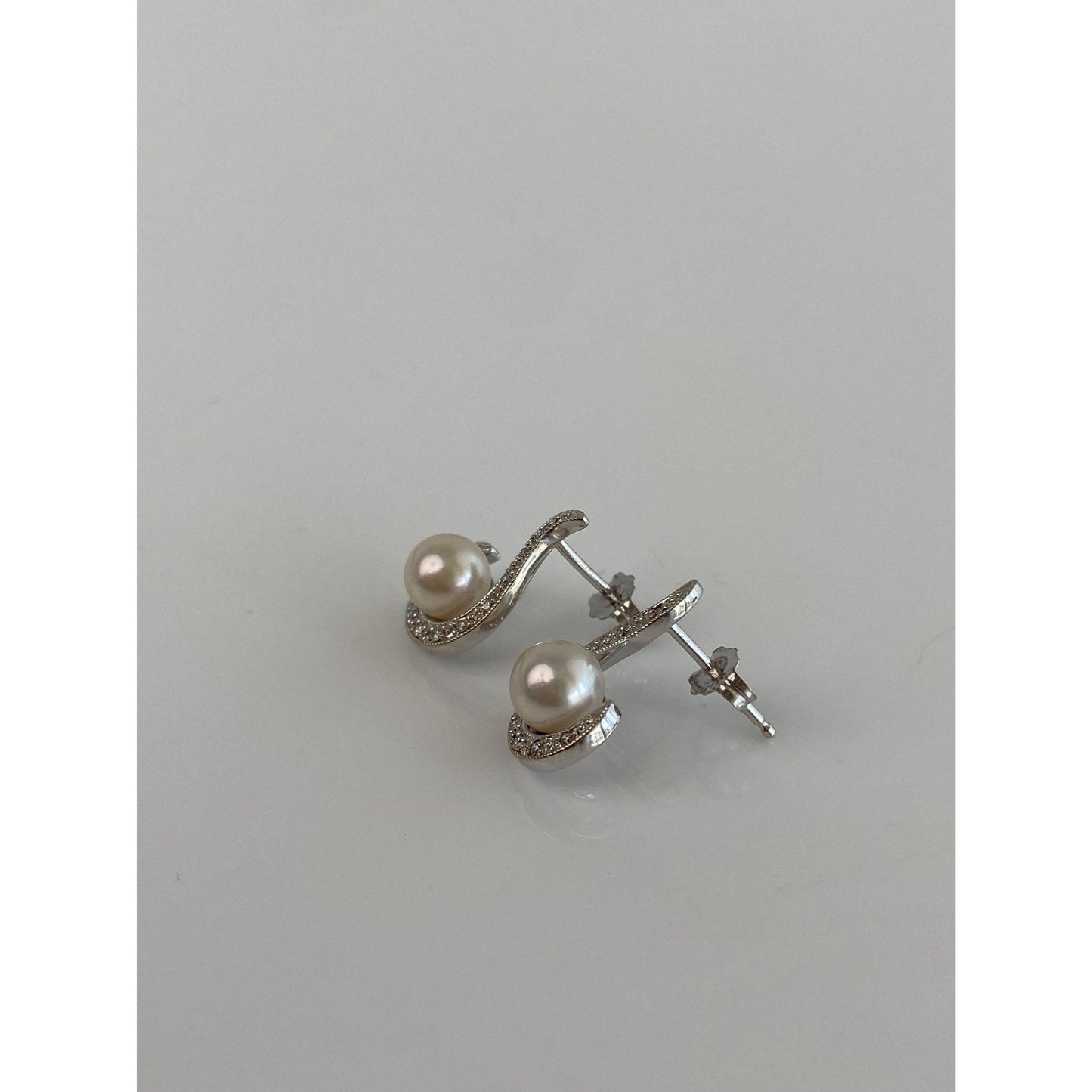 Vintage Solid 14k White Gold Diamond & Pearl Drop Earrings