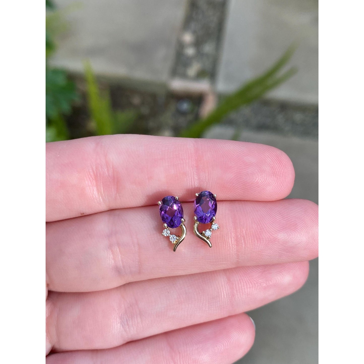 Vintage Solid 14k Yellow Gold Amethyst Diamond Stud Earrings