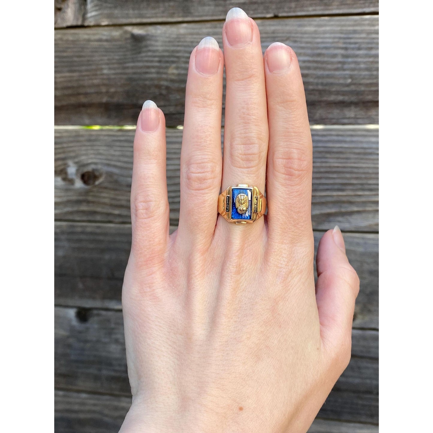 Vintage Solid 10k Yellow Gold Blue Spinel 1961 Class Ring - Size 6