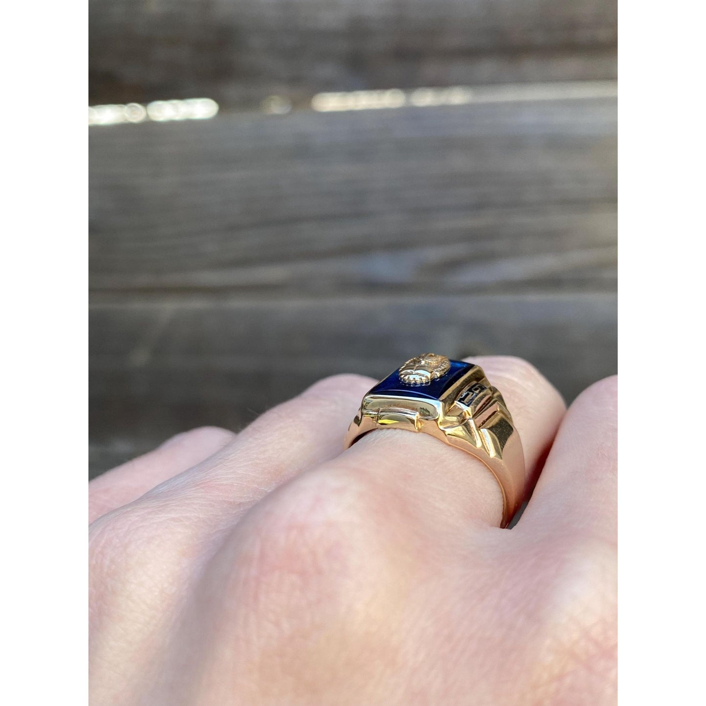 Vintage Solid 10k Yellow Gold Blue Spinel 1961 Class Ring - Size 6