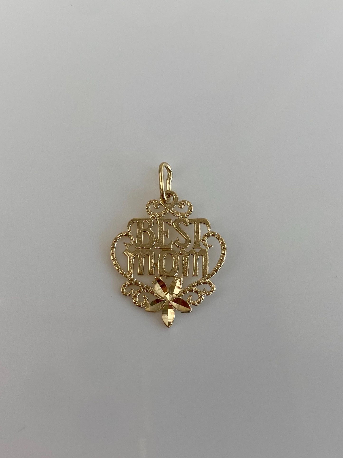 Vintage Solid 14k Yellow Gold Best Mom Charm