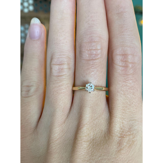 Vintage Solid 14k Yellow Gold Solitaire Diamond Engagement Ring - Size 6.75