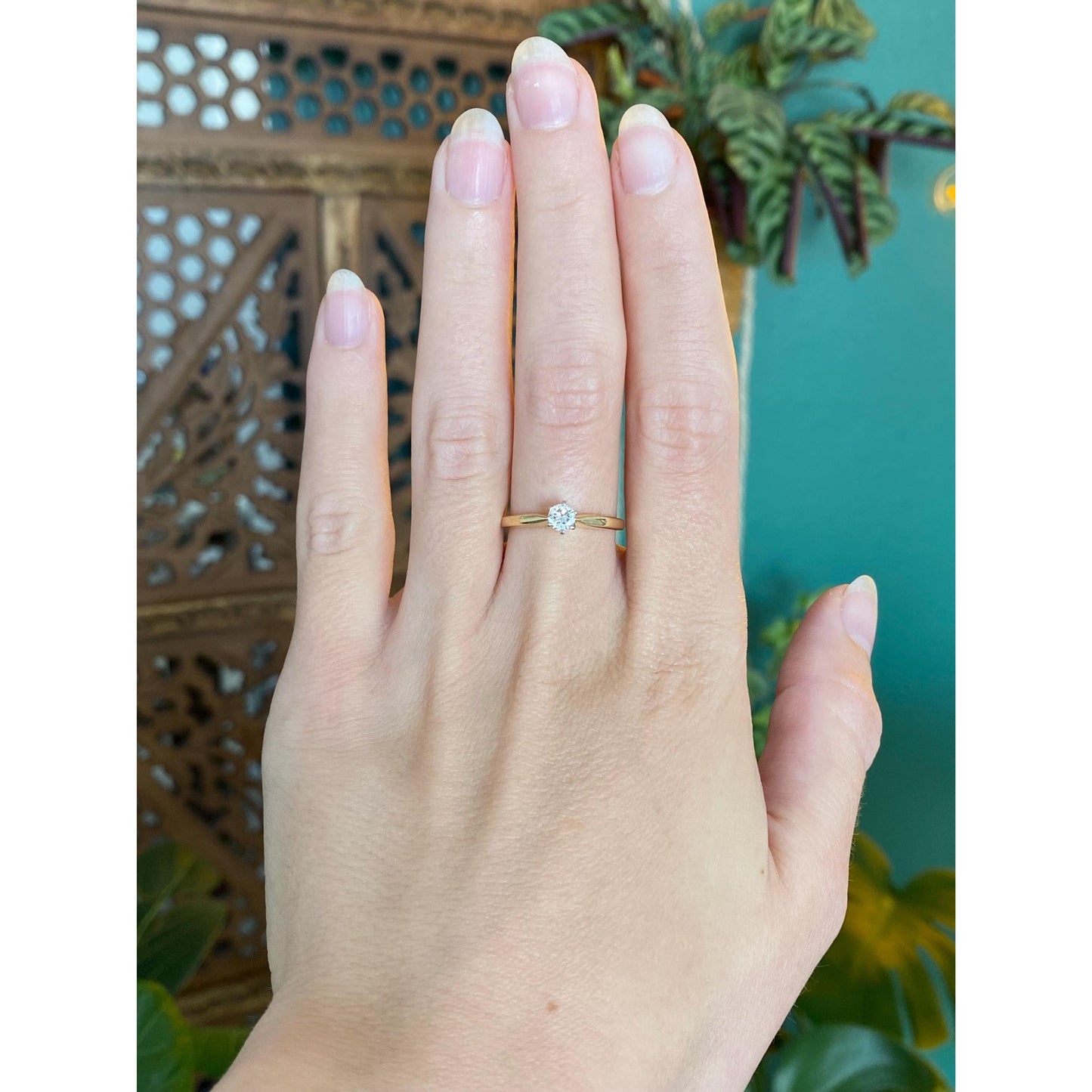 Vintage Solid 14k Yellow Gold Solitaire Diamond Engagement Ring - Size 6.75