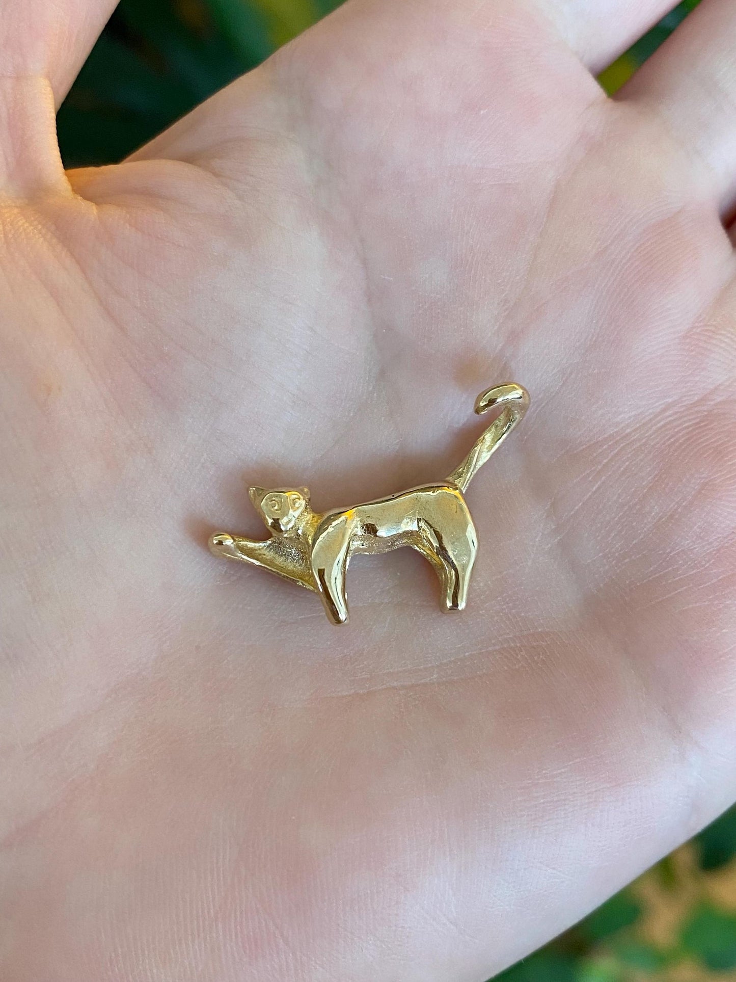 Vintage Solid 14k Yellow Gold Hanging Cat Charm