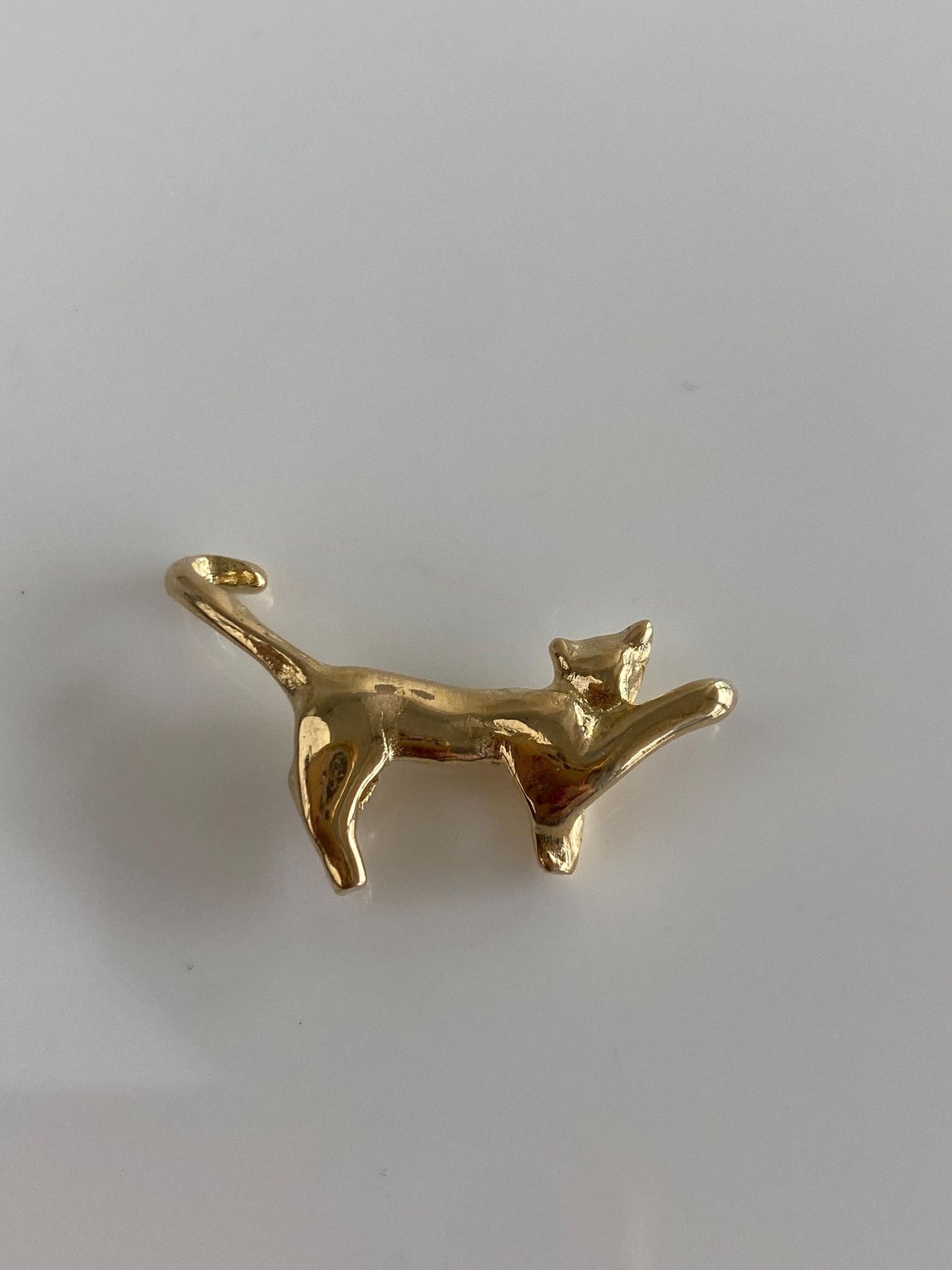 Vintage Solid 14k Yellow Gold Hanging Cat Charm