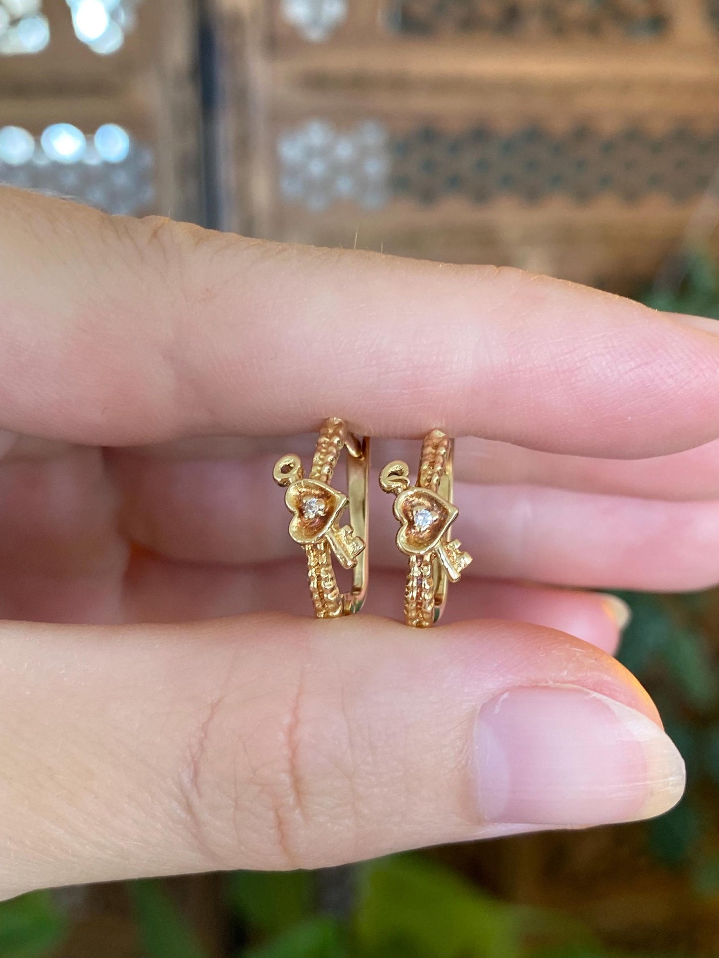 Vintage Solid 14k Yellow Gold Diamond Heart Arrow Drop Earrings