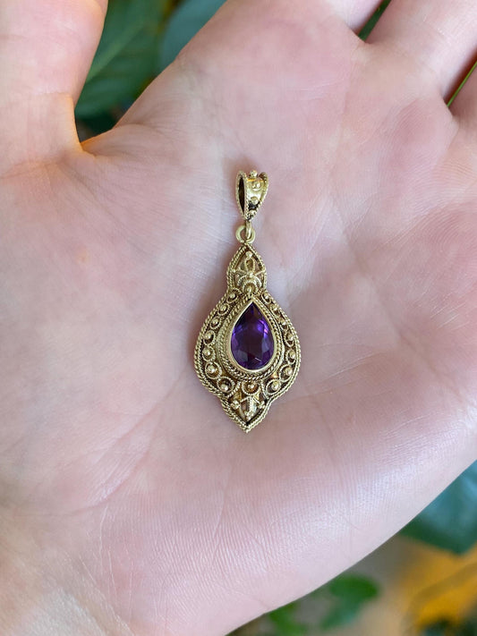 Vintage Solid 14k Yellow Gold Amethyst Charm