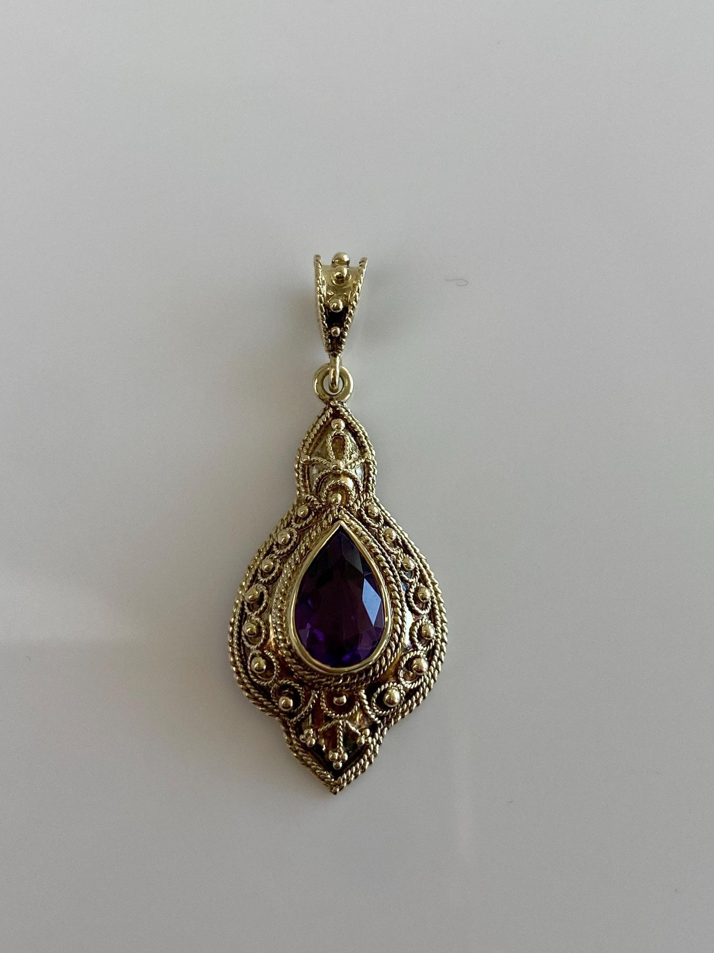 Vintage Solid 14k Yellow Gold Amethyst Charm
