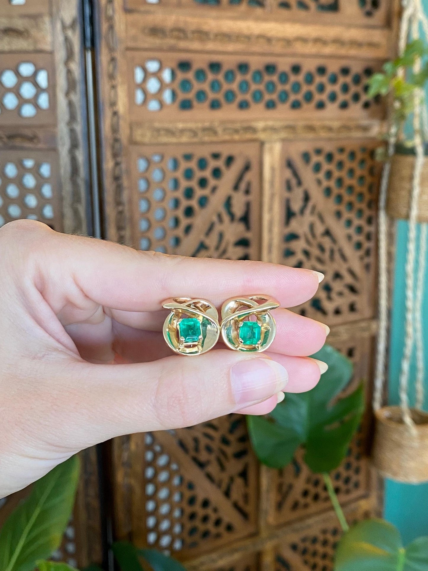 Vintage Solid 14k Yellow Gold Emerald Drop Earrings