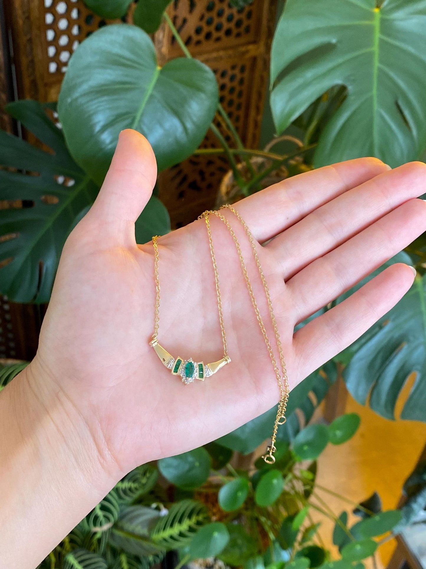 Vintage Solid 14k Yellow Gold Diamond Emerald Cable Chain Necklace - 17 inches