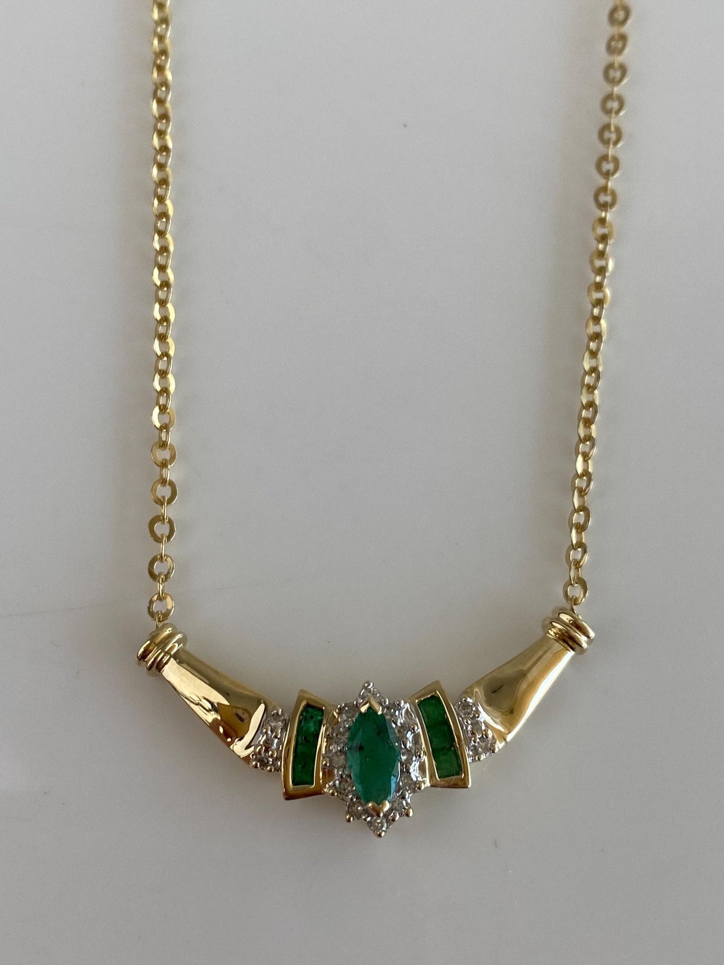 Vintage Solid 14k Yellow Gold Diamond Emerald Cable Chain Necklace - 17 inches