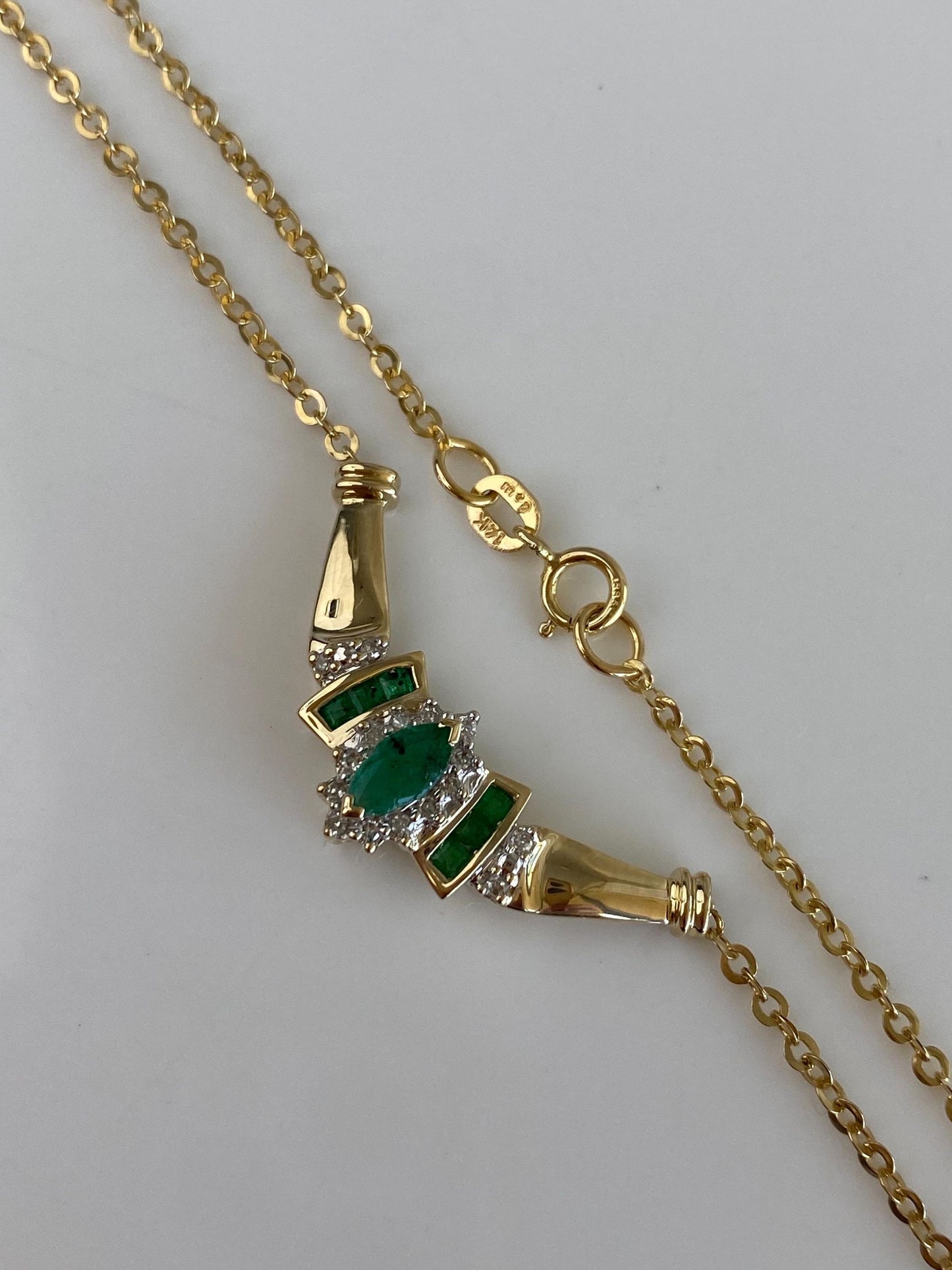 Vintage Solid 14k Yellow Gold Diamond Emerald Cable Chain Necklace - 17 inches