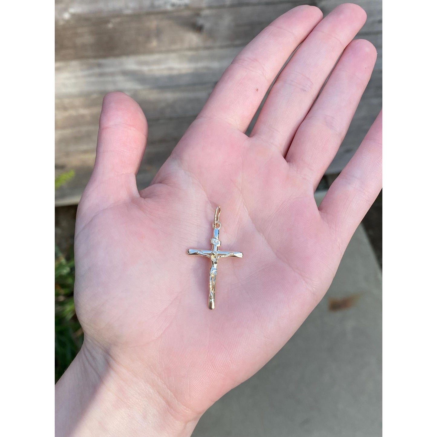 Vintage Solid 14k Yellow Gold Crucifix Cross Charm