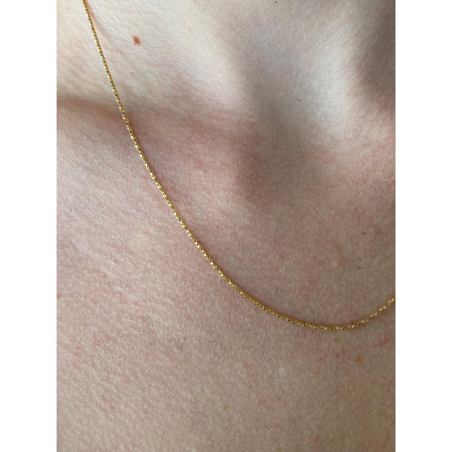 Vintage Solid 14k Yellow Gold Twist Box Chain Necklace - 18.25 inches