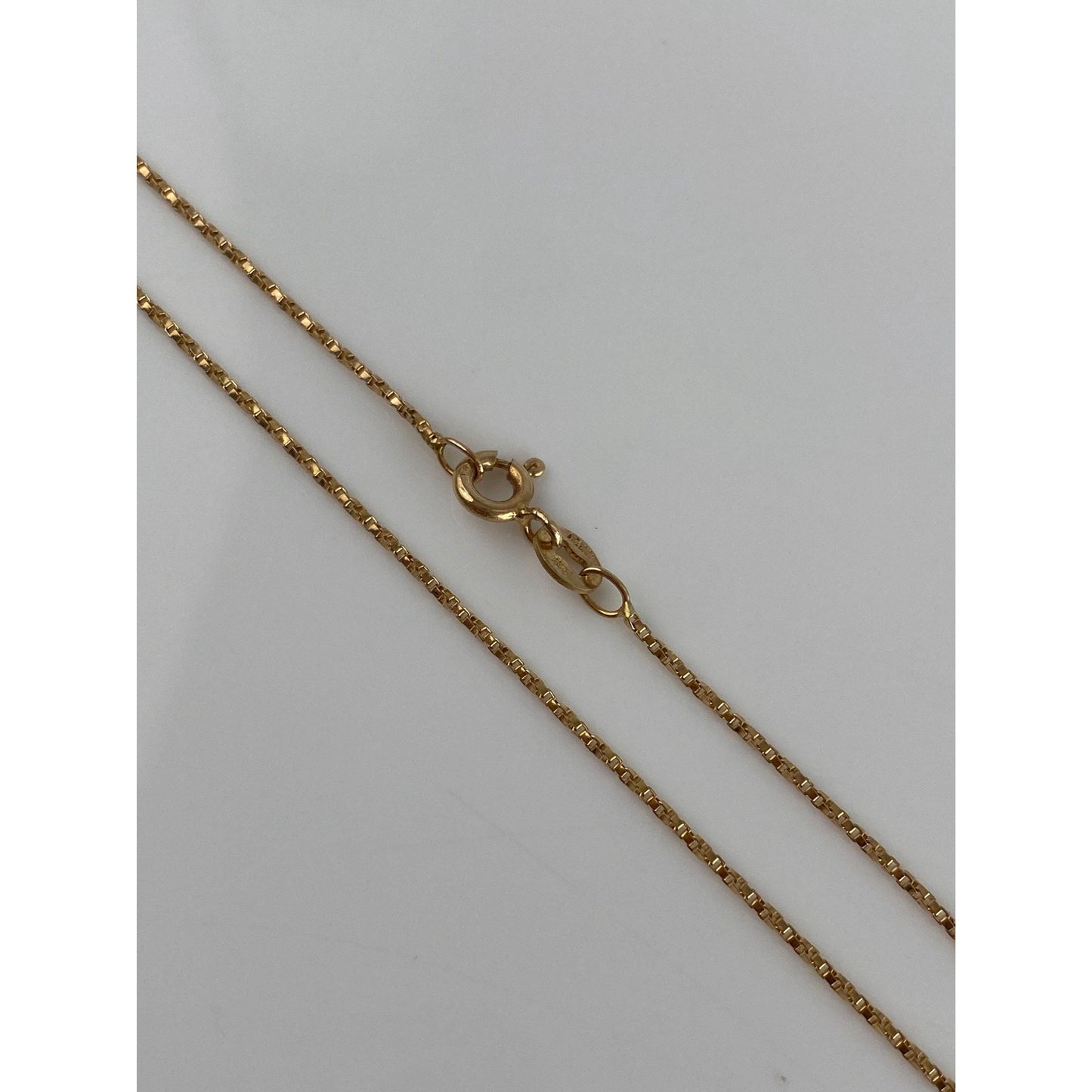 Vintage Solid 14k Yellow Gold Twist Box Chain Necklace - 18.25 inches