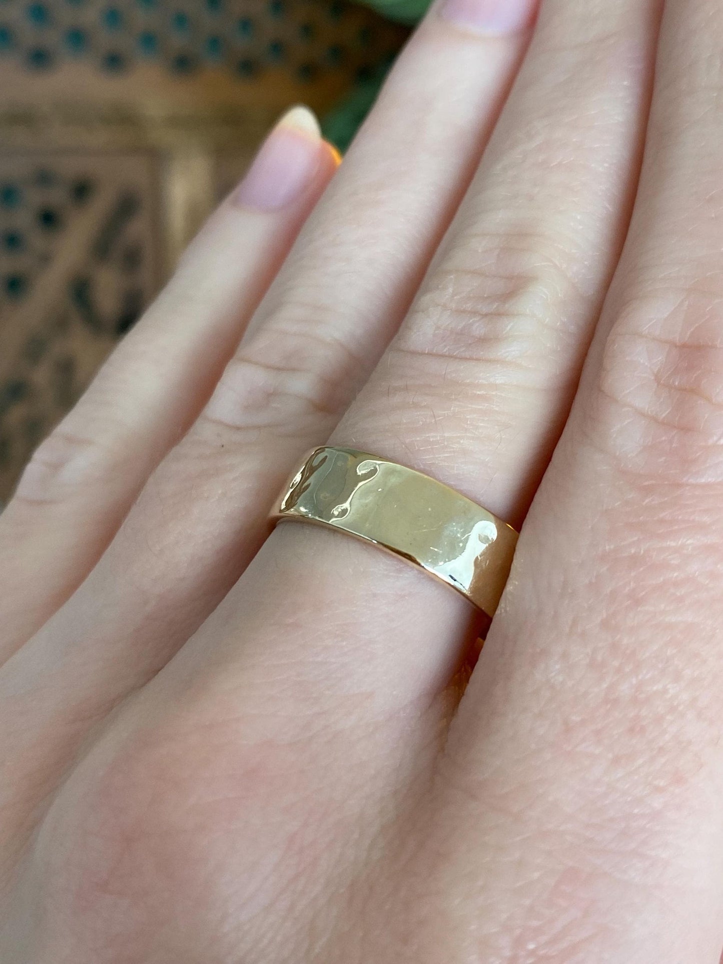 Vintage Solid 14k Yellow Gold Hammered Dot Texture Ring Band - Size 9.25