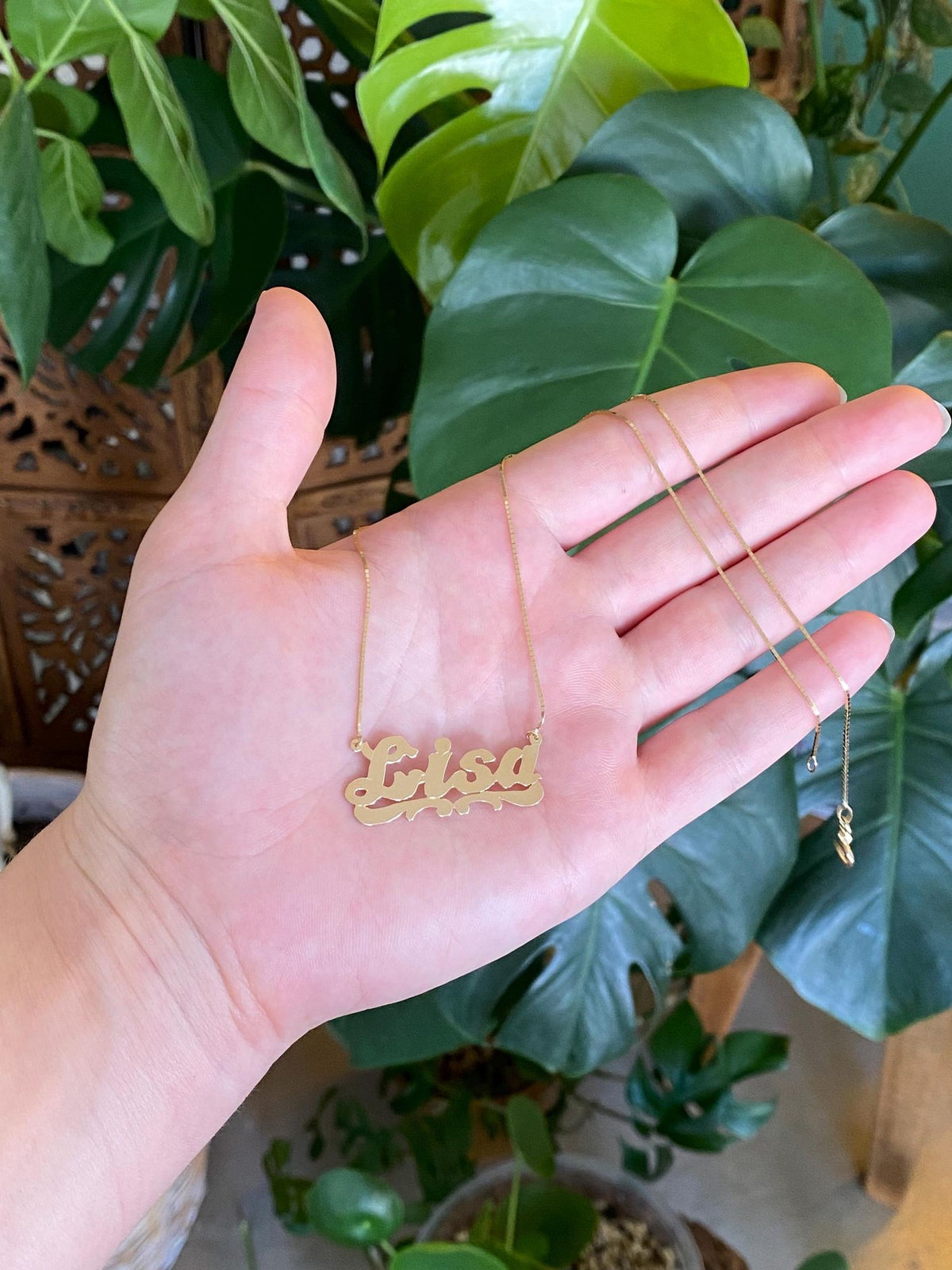 Vintage Solid 14k Yellow Gold 'Lisa' Nameplate Box Chain Necklace - 17.5 inches