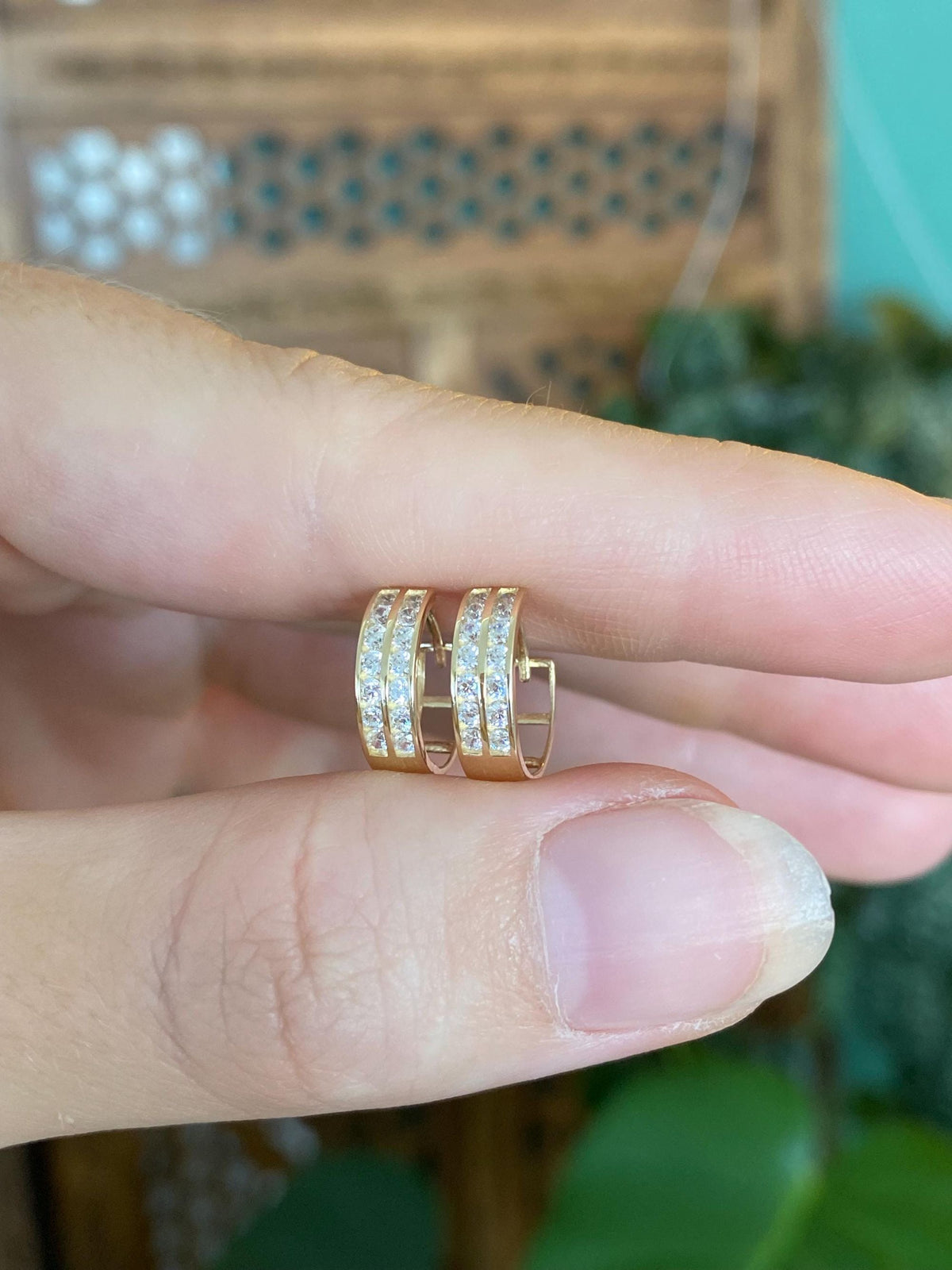 Vintage Solid 14k Yellow Gold Clear Cubic Zirconia Open Work Hoop Earrings