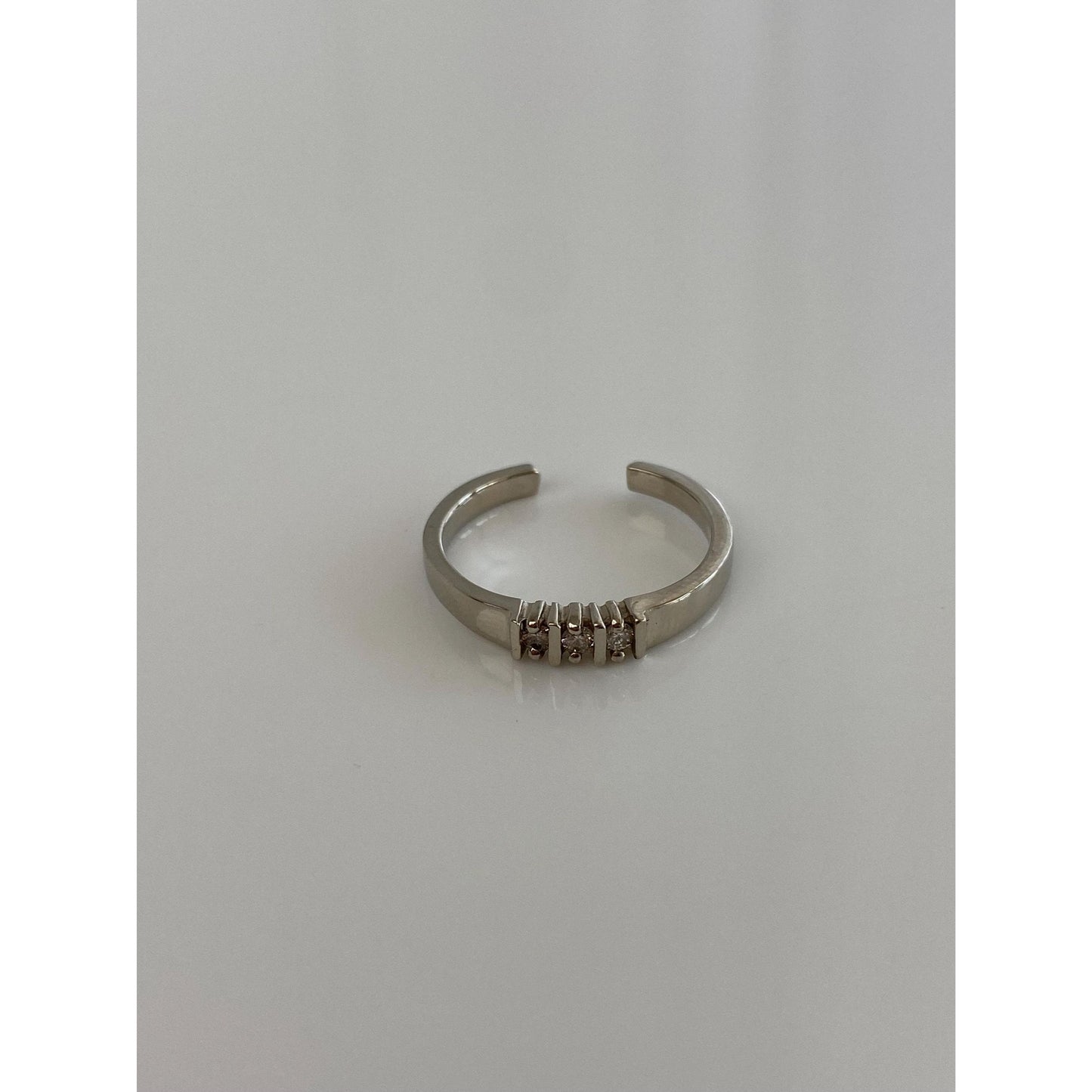 Vintage Solid 10k White Gold Diamond Open Ring - Size 4