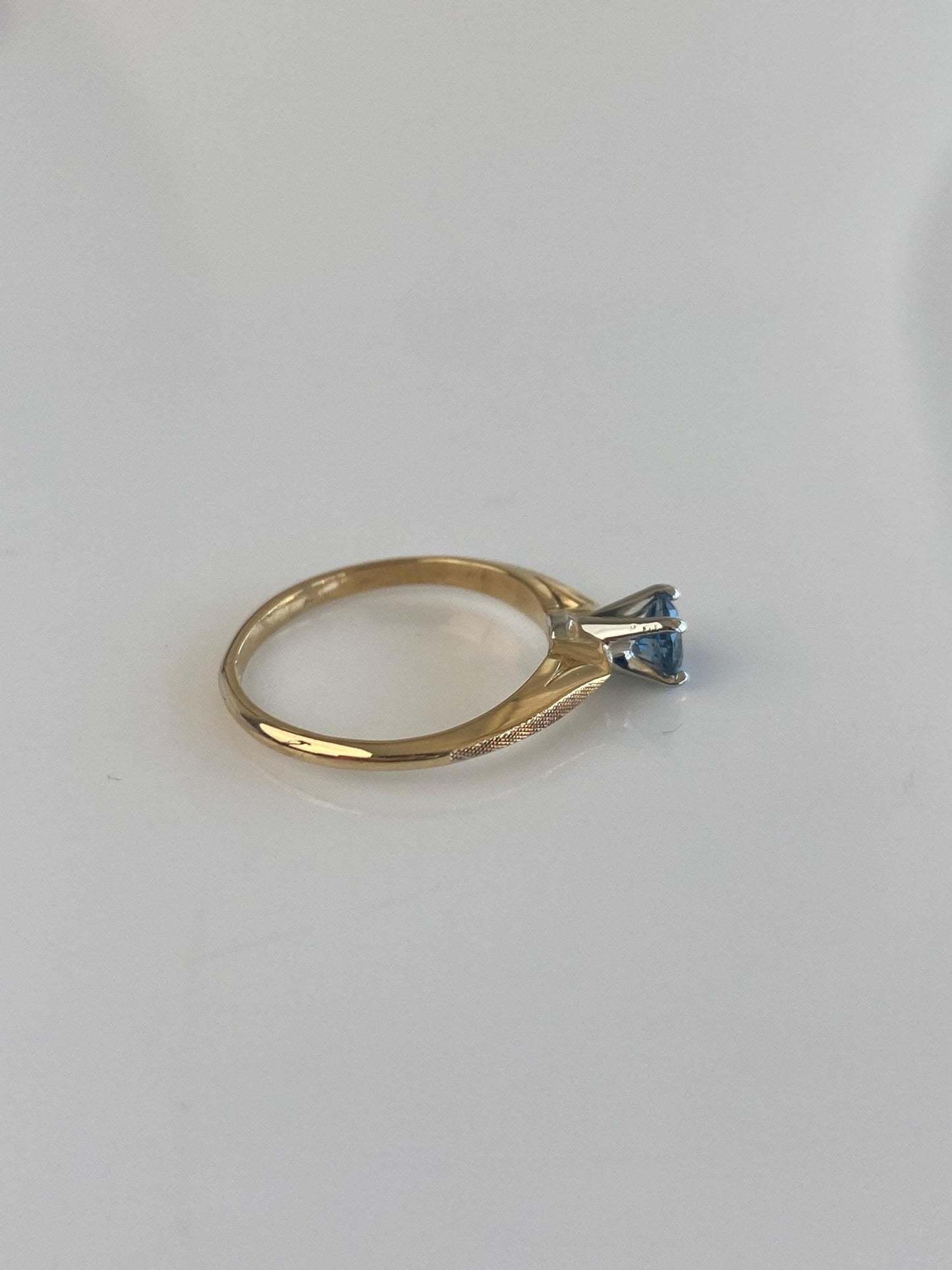 Solid 18k White & Yellow Gold Topaz Ring - Size 3.75