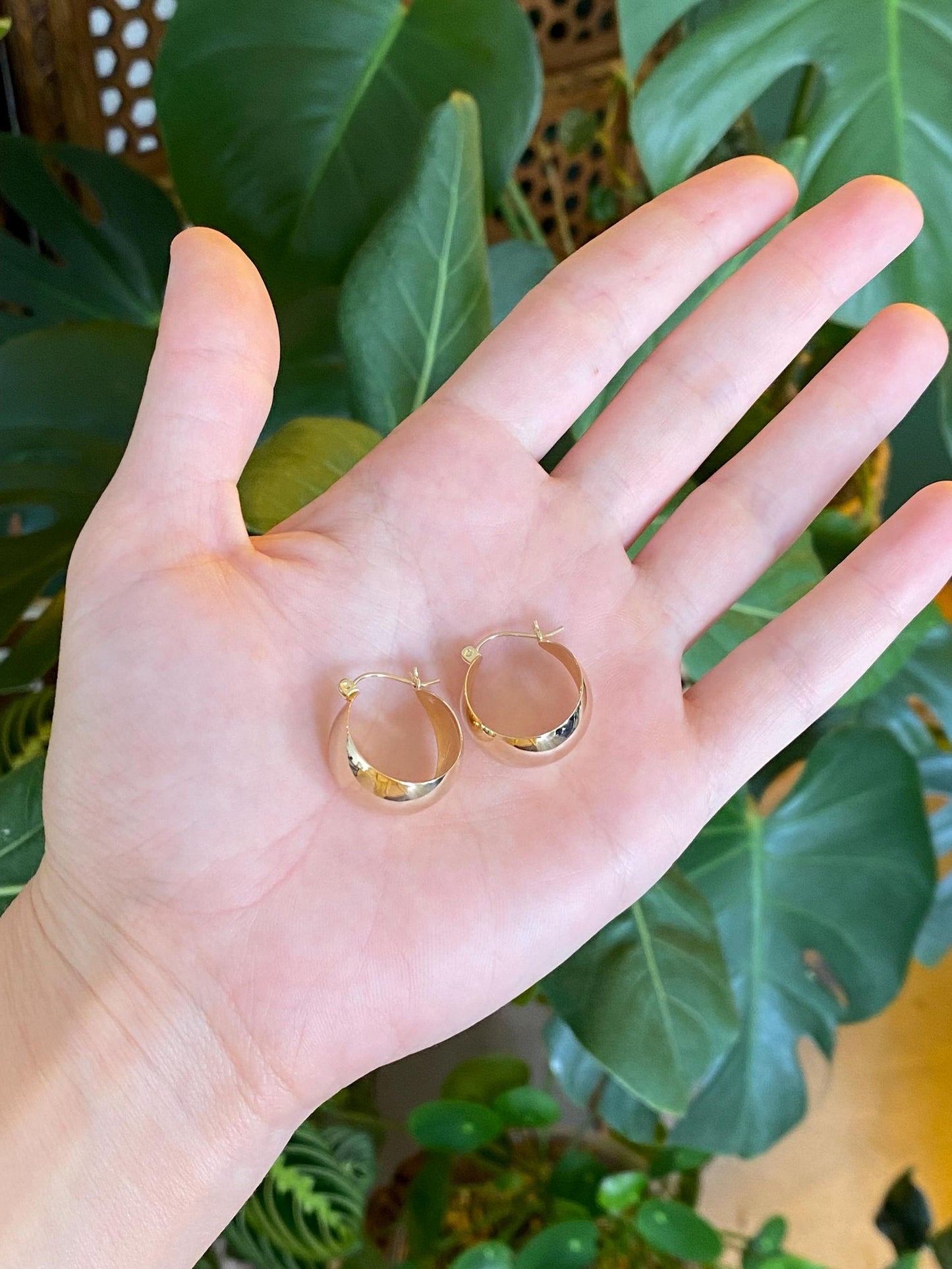 Vintage Solid 14k Yellow Gold Bucket Hoop Earrings