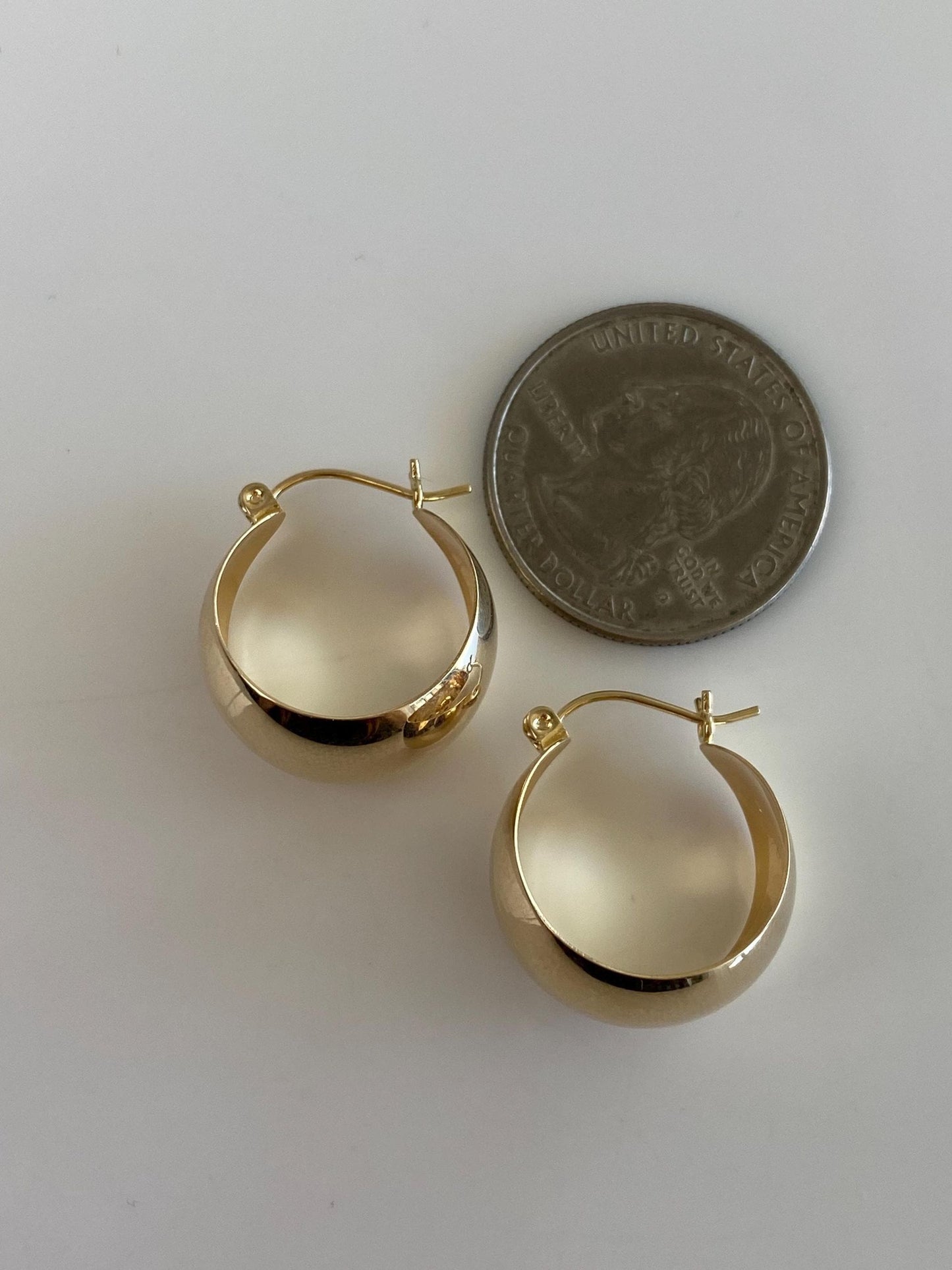 Vintage Solid 14k Yellow Gold Bucket Hoop Earrings