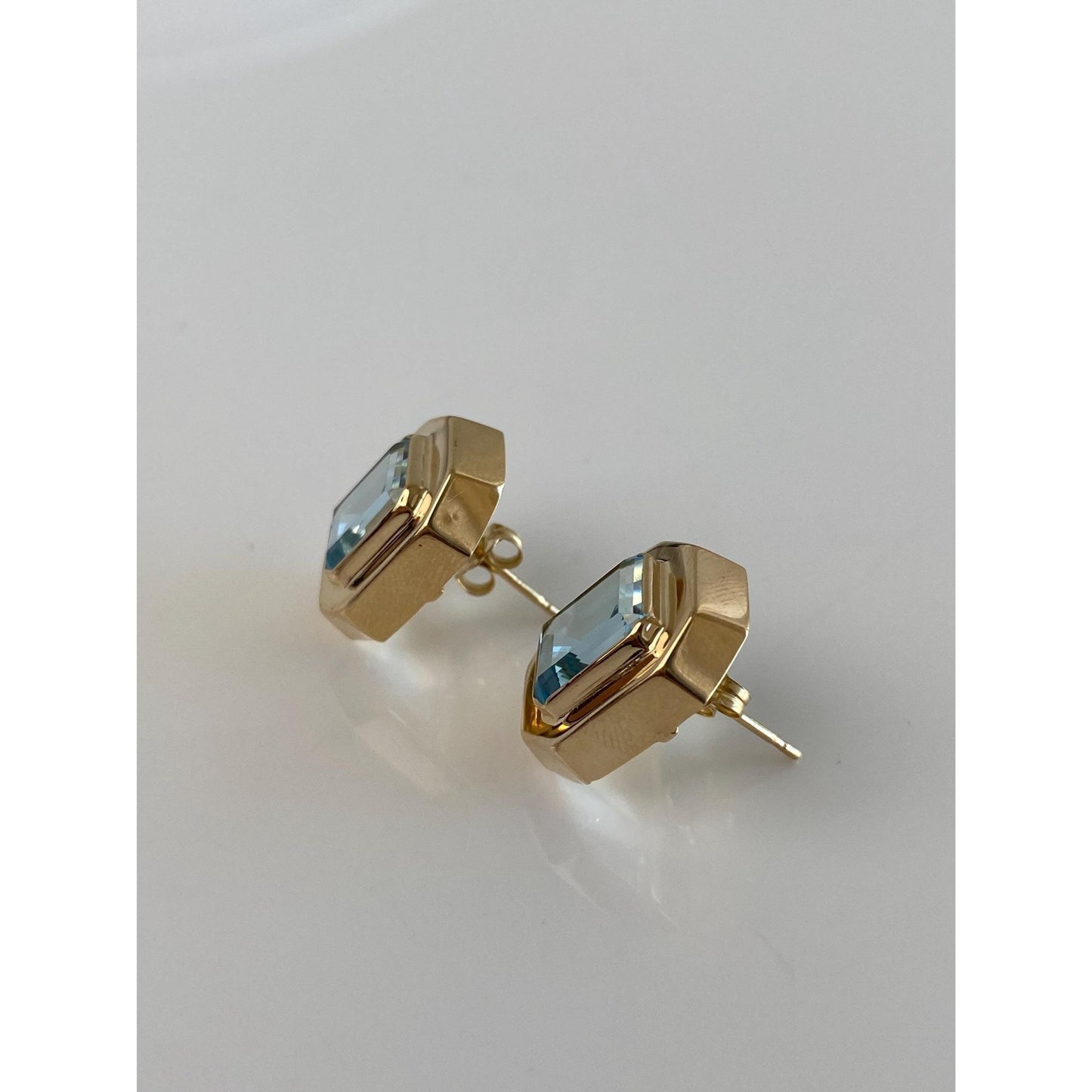 Vintage Solid 14k Yellow Gold Topaz Stud Earrings