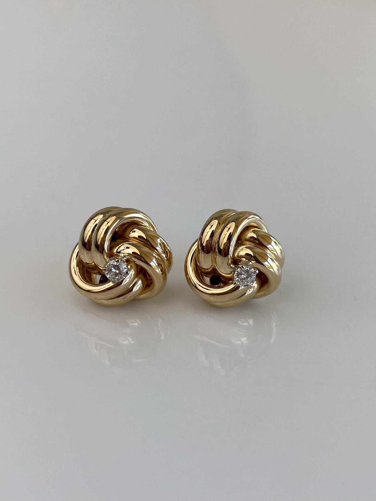 Vintage 14k Yellow Gold Diamond Knot Stud Earrings