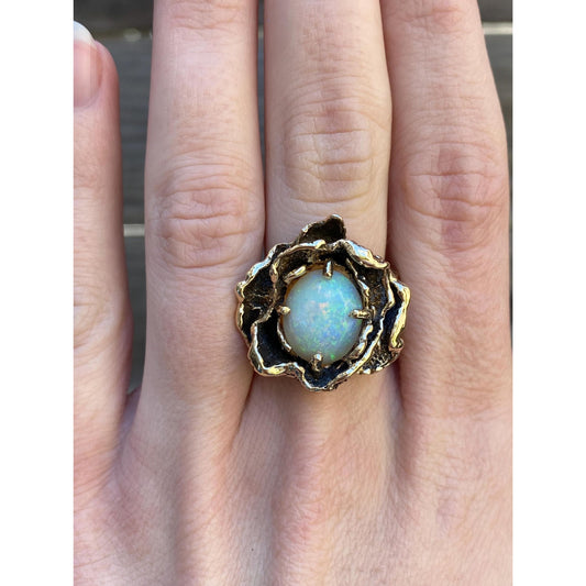Vintage Solid 14k Yellow Gold Opal Flower Ring - Size 5.75