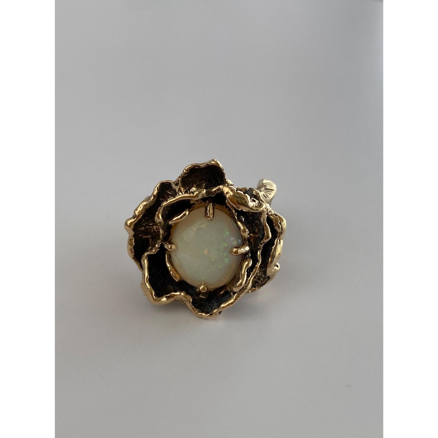 Vintage Solid 14k Yellow Gold Opal Flower Ring - Size 5.75