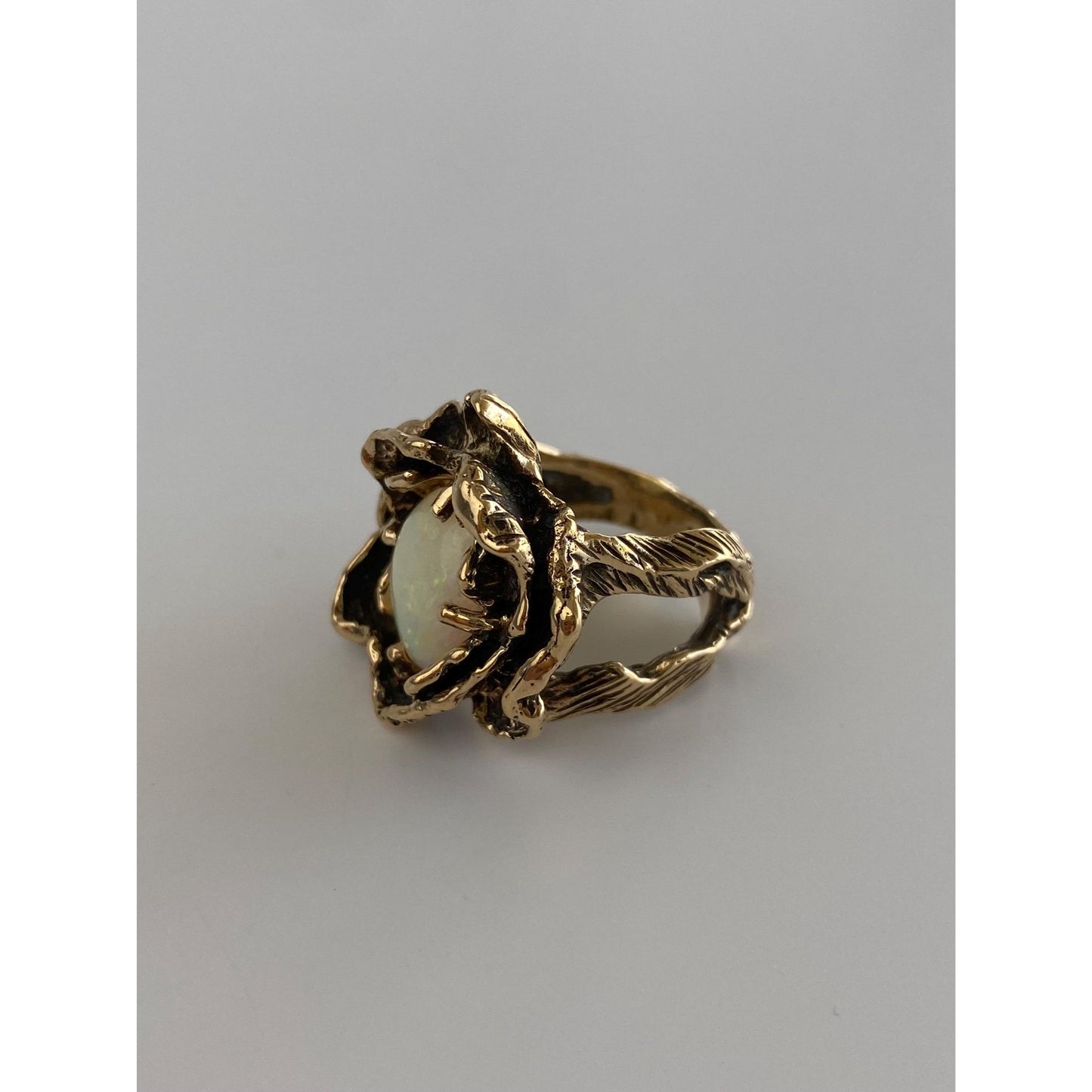 Vintage Solid 14k Yellow Gold Opal Flower Ring - Size 5.75
