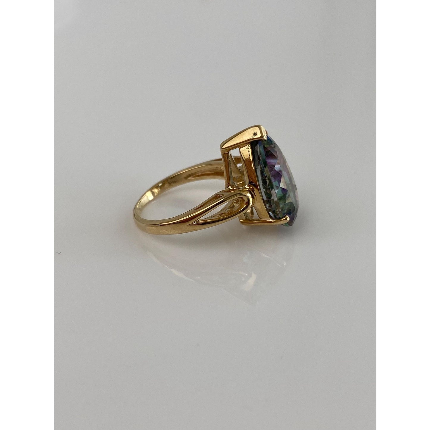Vintage Solid 14k Yellow Gold Mystic Topaz Ring - Size 4.5