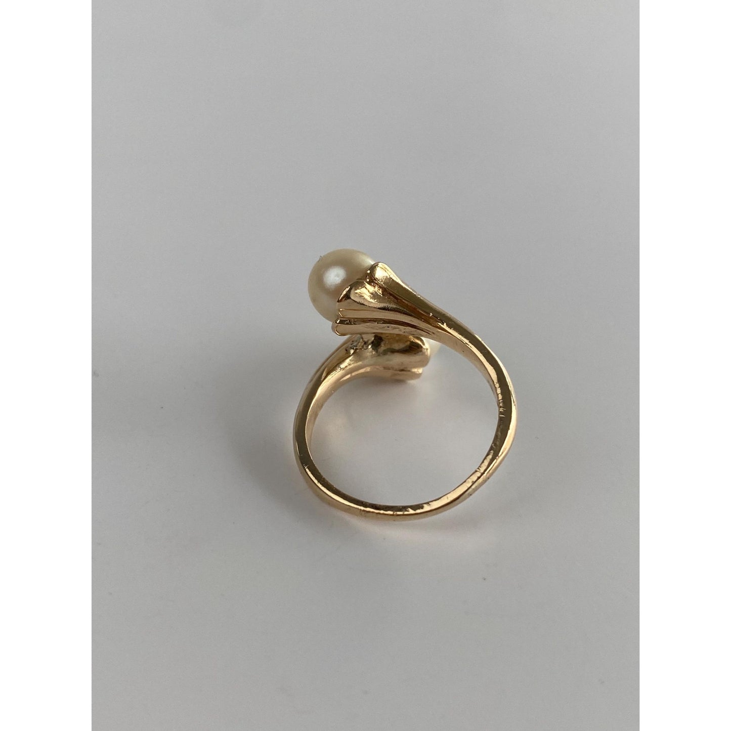 Solid 14k Yellow Gold Pearl Bypass Ring - Size 5.75