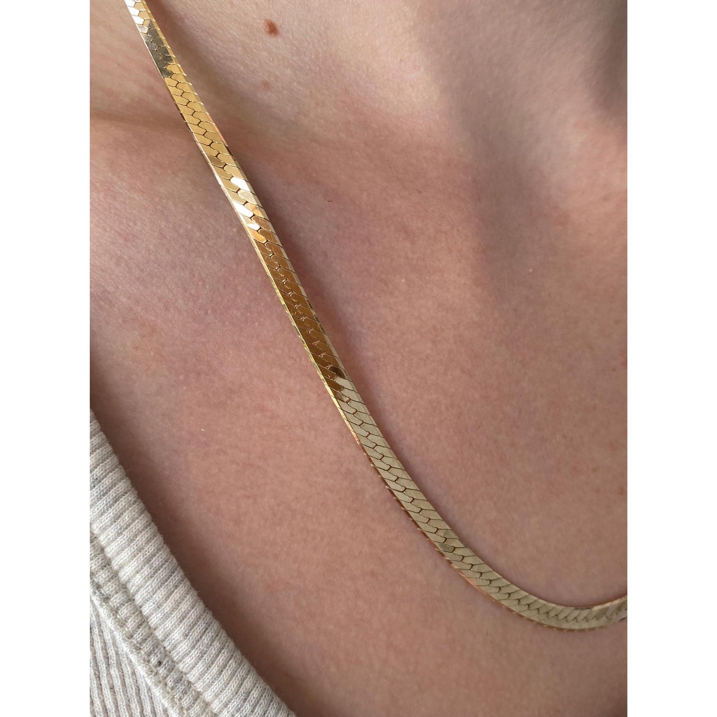 Vintage Solid 14k Yellow Gold Herringbone Chain Necklace - 20.25 inches