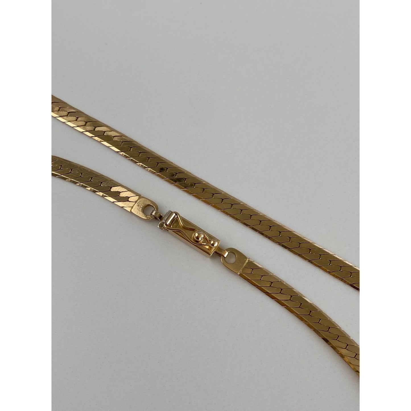 Vintage Solid 14k Yellow Gold Herringbone Chain Necklace - 20.25 inches