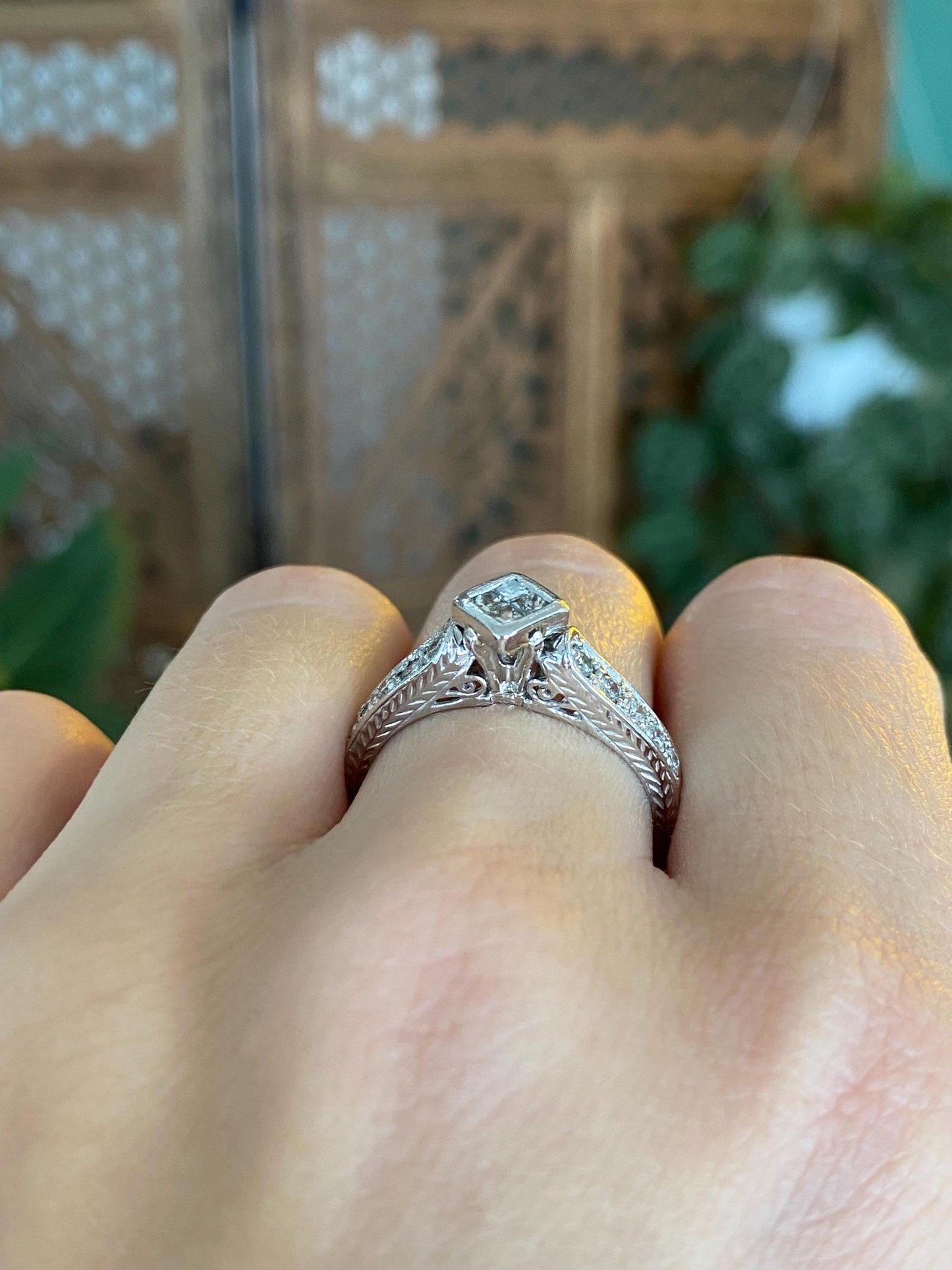Vintage Solid Platinum Diamonds Designed Ring - Size 8.5