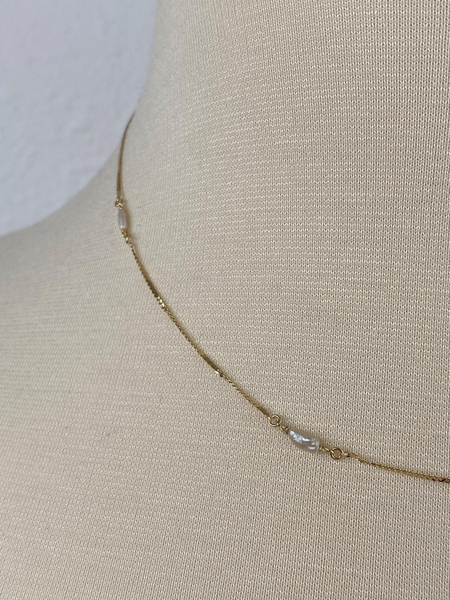 Vintage Solid 14k Yellow Gold Pearl Station Serpentine Chain Necklace - 16.75 inches