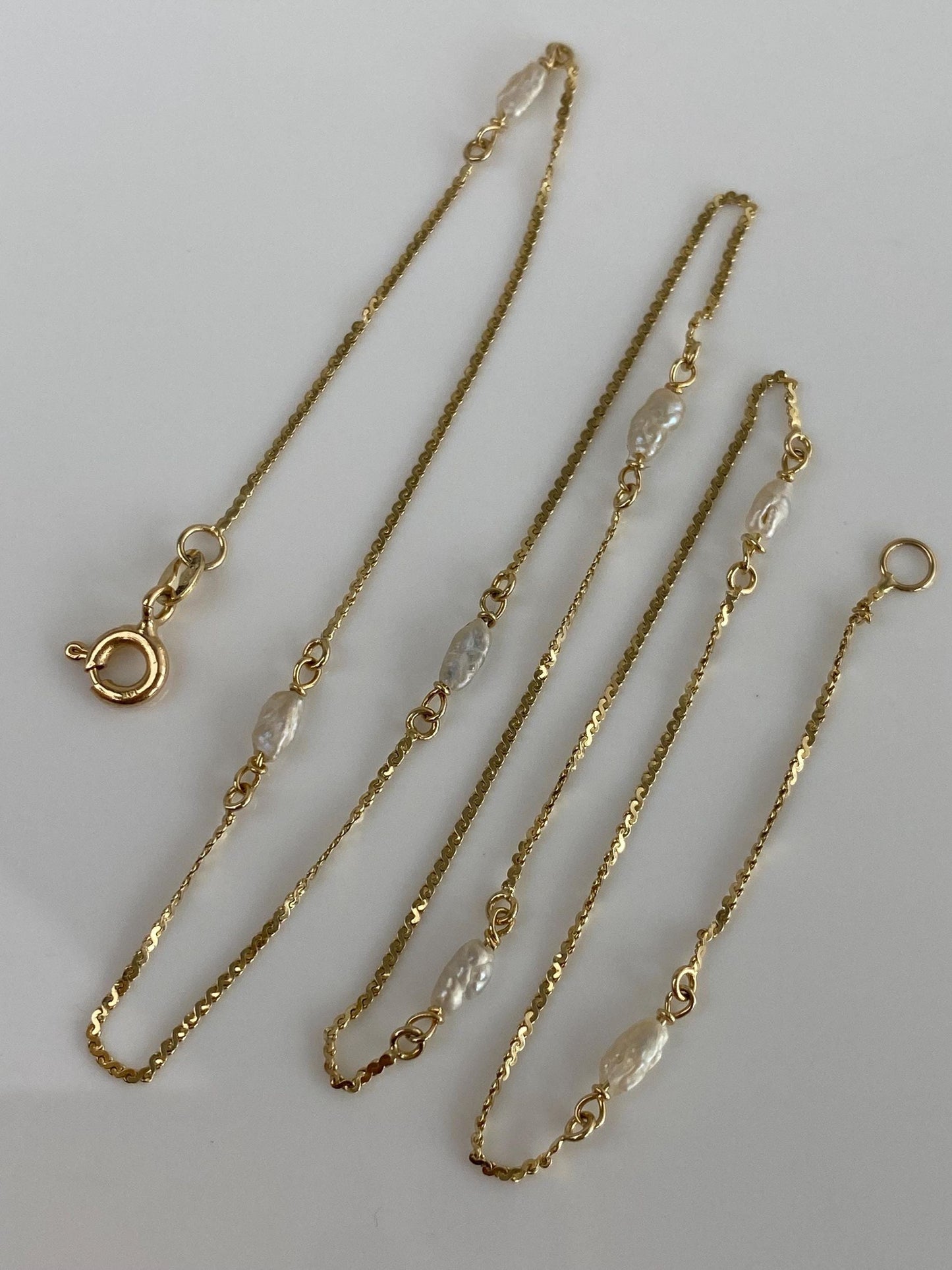 Vintage Solid 14k Yellow Gold Pearl Station Serpentine Chain Necklace - 16.75 inches