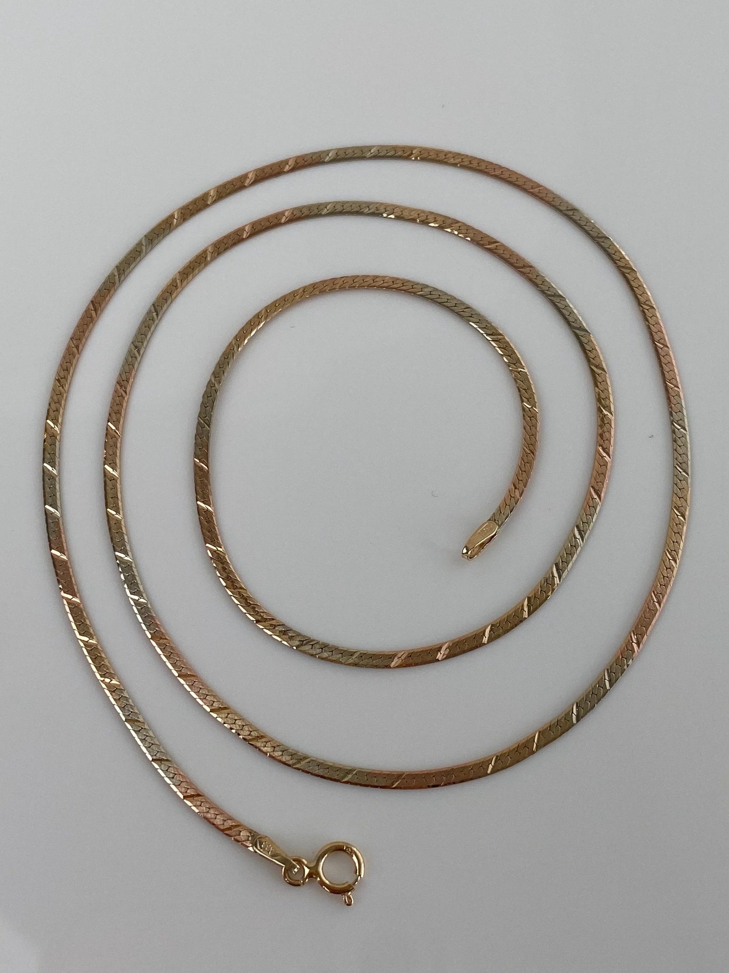 Vintage Solid 14k Tri Tone Gold Pattern Herringbone Chain Necklace - 20.25 inches