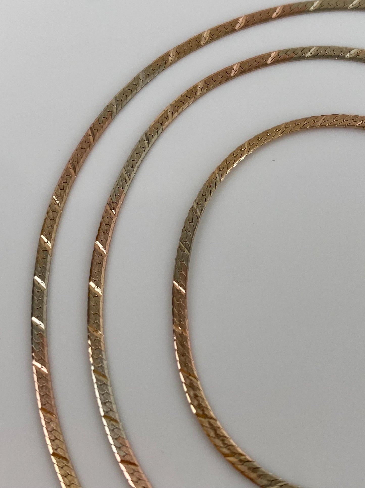 Vintage Solid 14k Tri Tone Gold Pattern Herringbone Chain Necklace - 20.25 inches