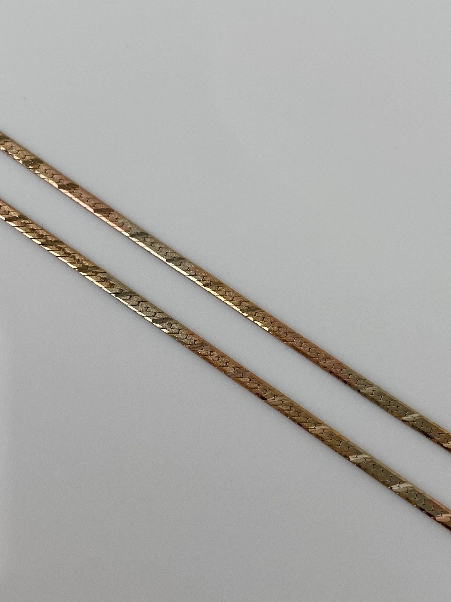 Vintage Solid 14k Tri Tone Gold Pattern Herringbone Chain Necklace - 20.25 inches