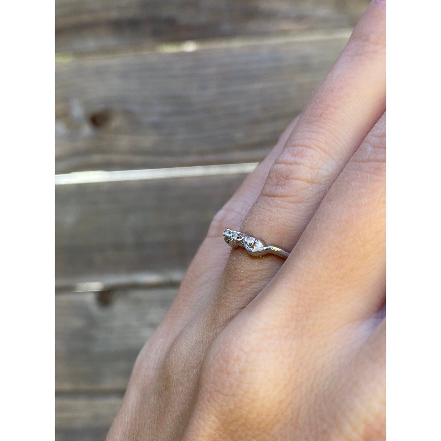 Vintage Solid 14k White Gold Clear Sapphire Ring - Size 4.75