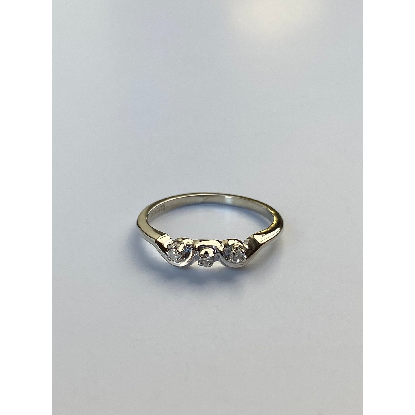 Vintage Solid 14k White Gold Clear Sapphire Ring - Size 4.75