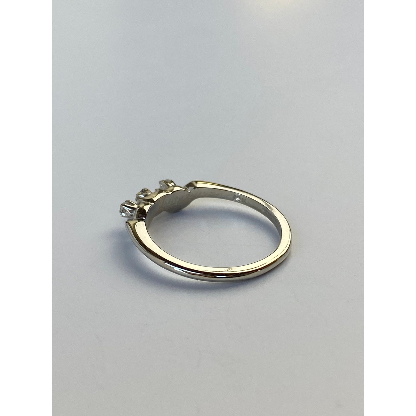 Vintage Solid 14k White Gold Clear Sapphire Ring - Size 4.75