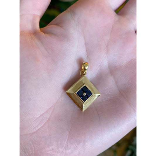 Vintage Solid 18k Yellow Gold Blue Sapphire Square Charm
