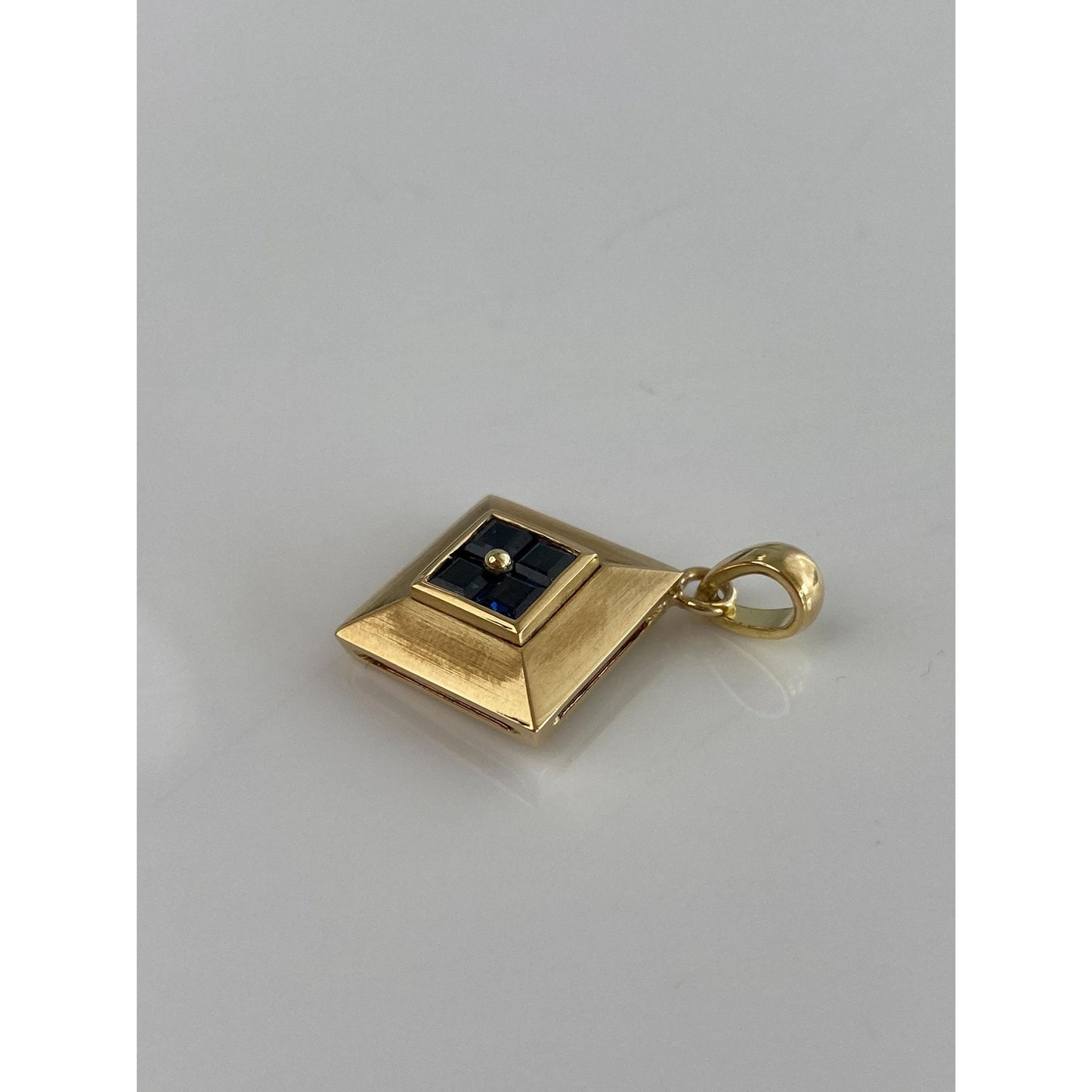 Vintage Solid 18k Yellow Gold Blue Sapphire Square Charm