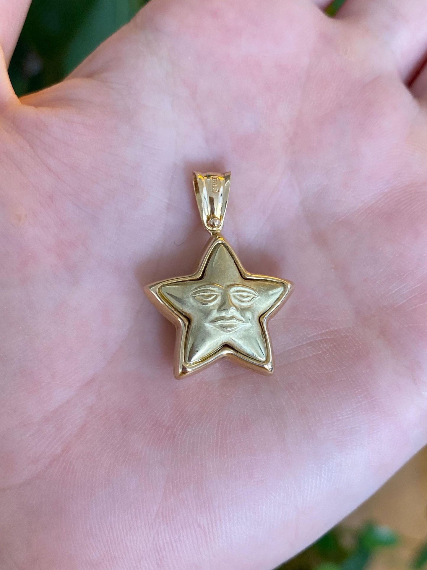 Vintage 14k Yellow Gold Star Face Charm