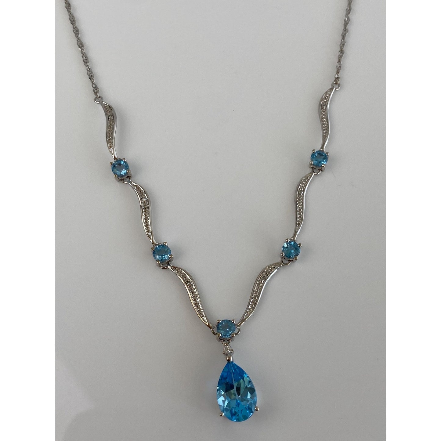 Vintage Solid 14k White Gold Topaz & Diamond Twist Chain Necklace - 16.75 inches