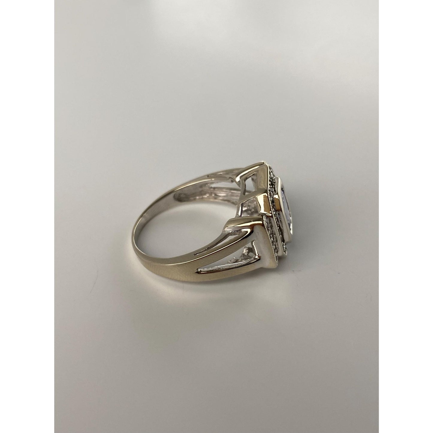 Solid 14k White Gold Tanzanite Diamond Ring - Size 7.75